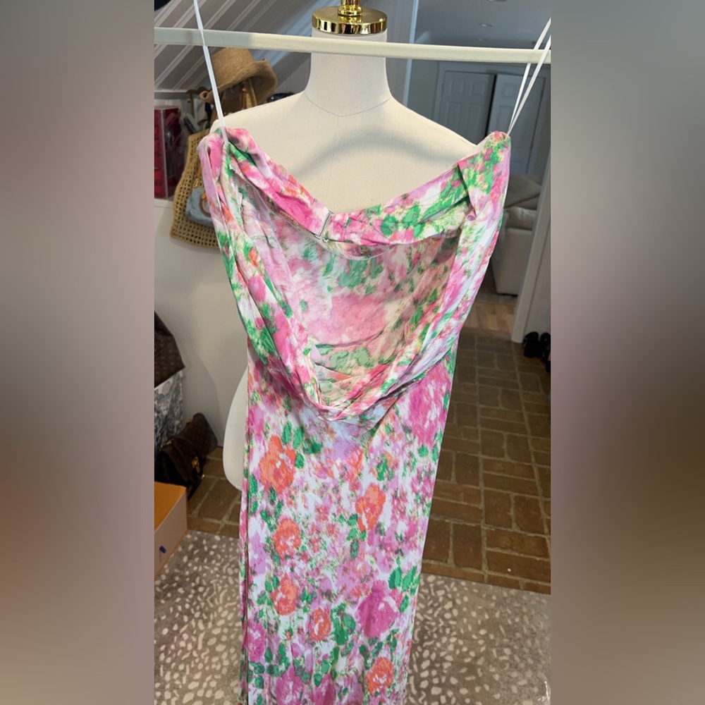 Bobbles&Lace Dress - Picture 2 of 3